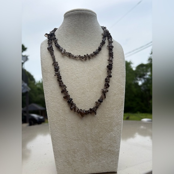 Elegant Brown Beaded Necklace - Picture 11 of 11